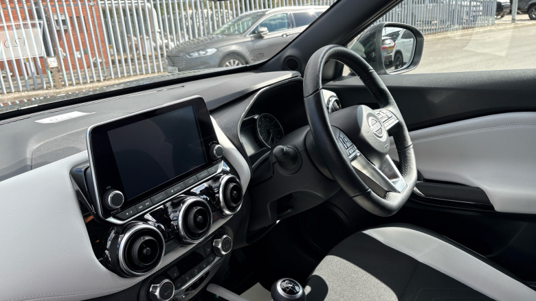 Nissan Juke 1.0 DiG-T 114 Tekna+ 5dr Petrol Hatchback